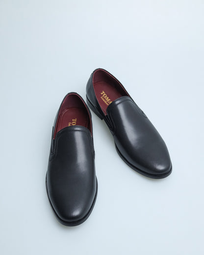 Tomaz HF057 Men's Plain Toe Slip On (Black)