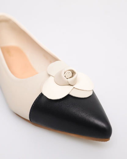 Tomaz YX183 Ladies Flower Bow Flats (Cream/Black)