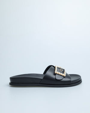 
                  
                    Load image into Gallery viewer, Tomaz YX134 Ladies Pearl Buckle Sandals  (Black)
                  
                