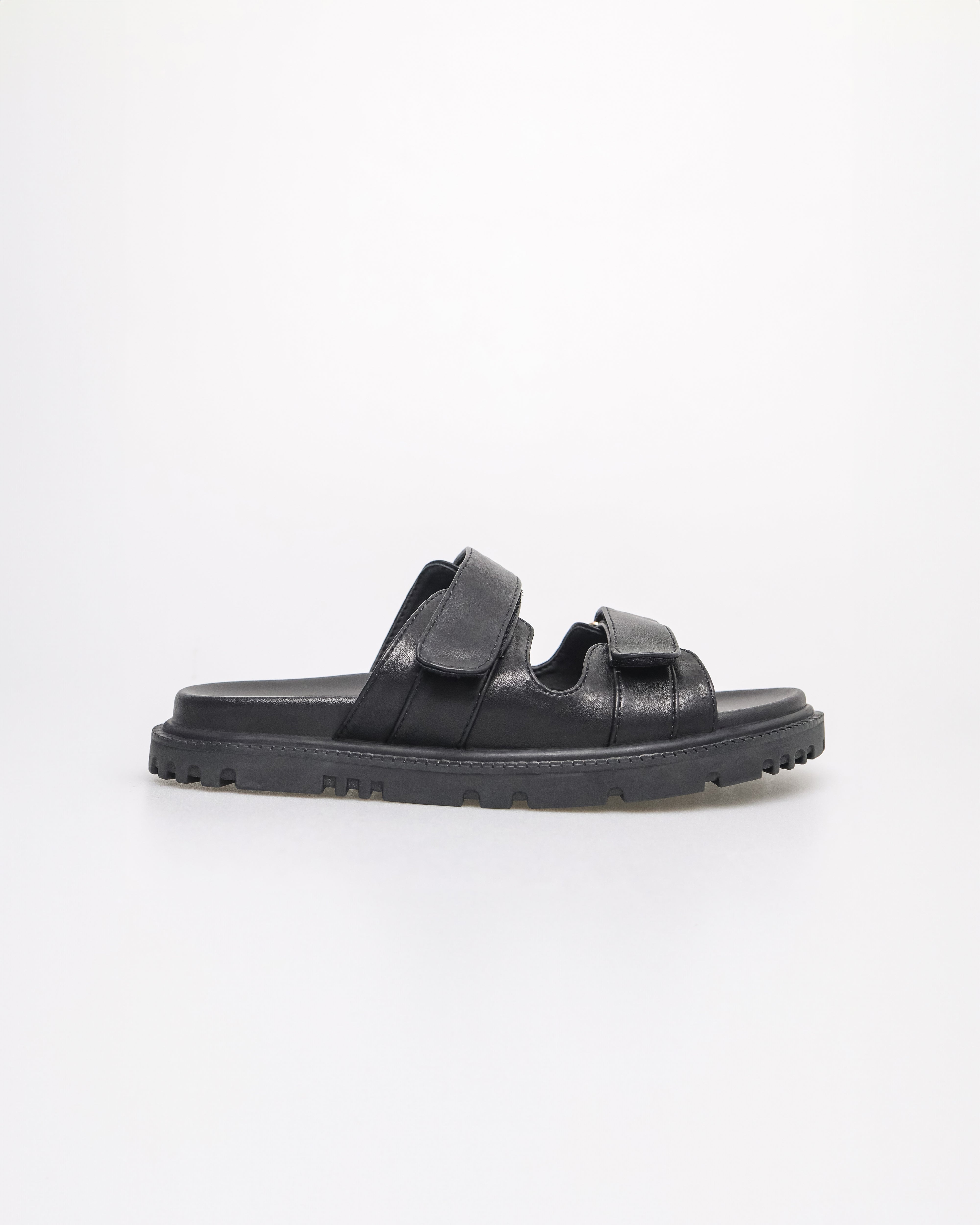 Tomaz YX149 Ladies Buckle Sandals (Black)