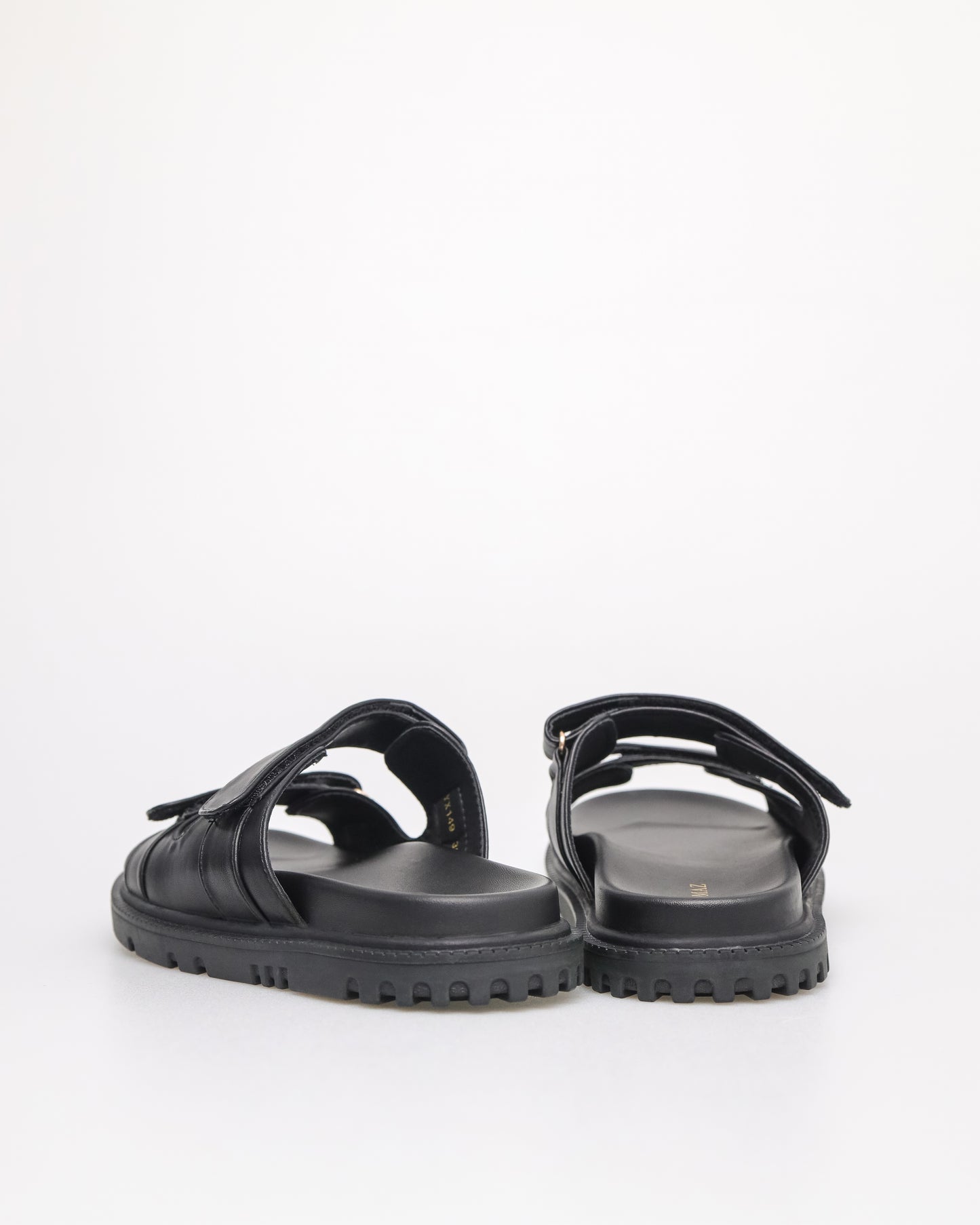 Tomaz YX149 Ladies Buckle Sandals (Black)