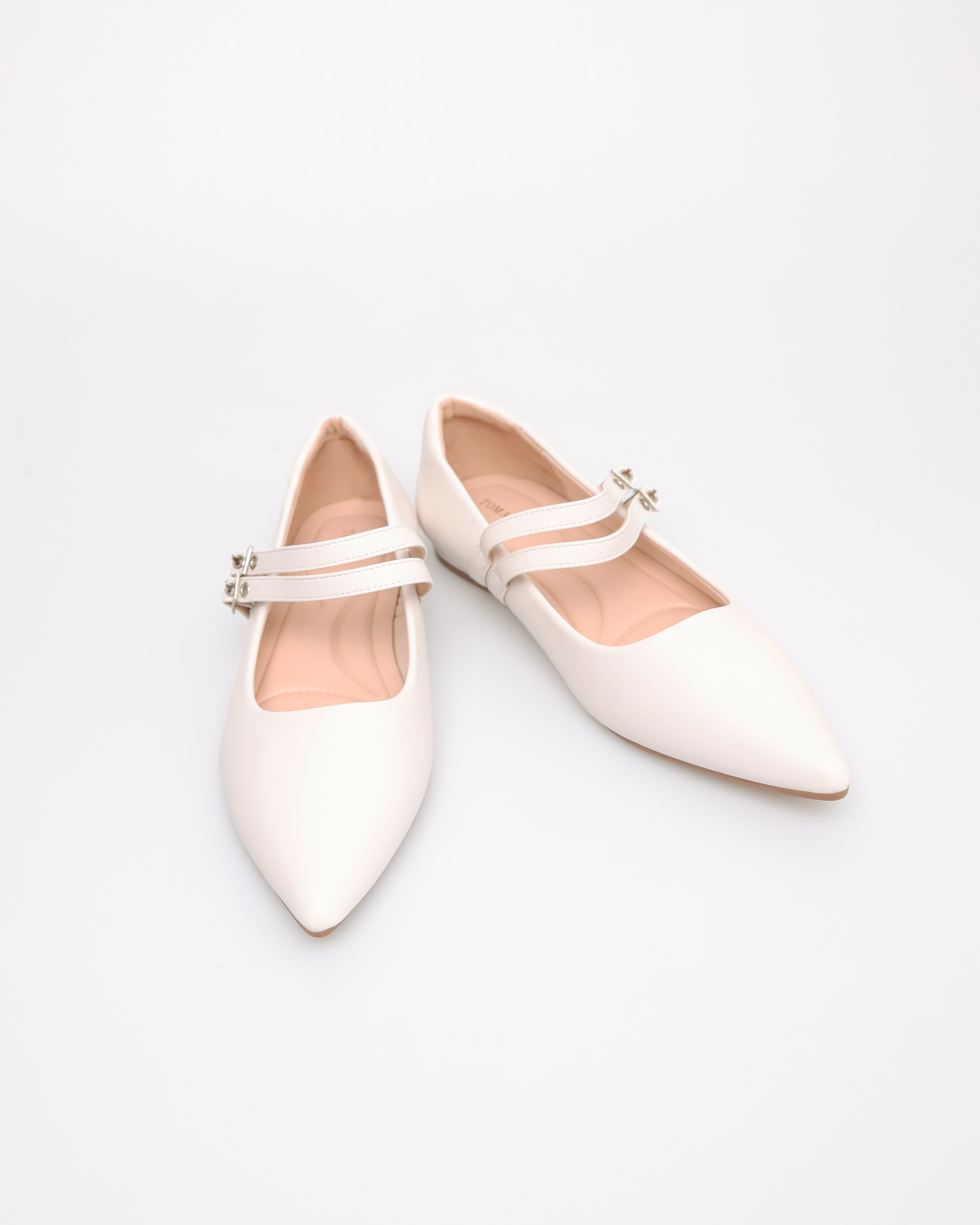 Tomaz NN361 Ladies Ballerina Buckle Flats (Cream)