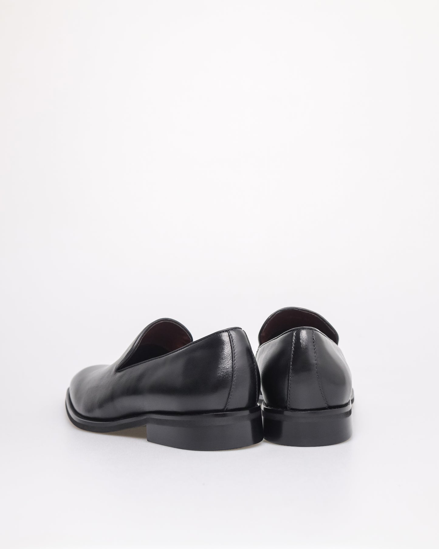 Tomaz HF096 Men's Classic Luxe Loafer (Black)