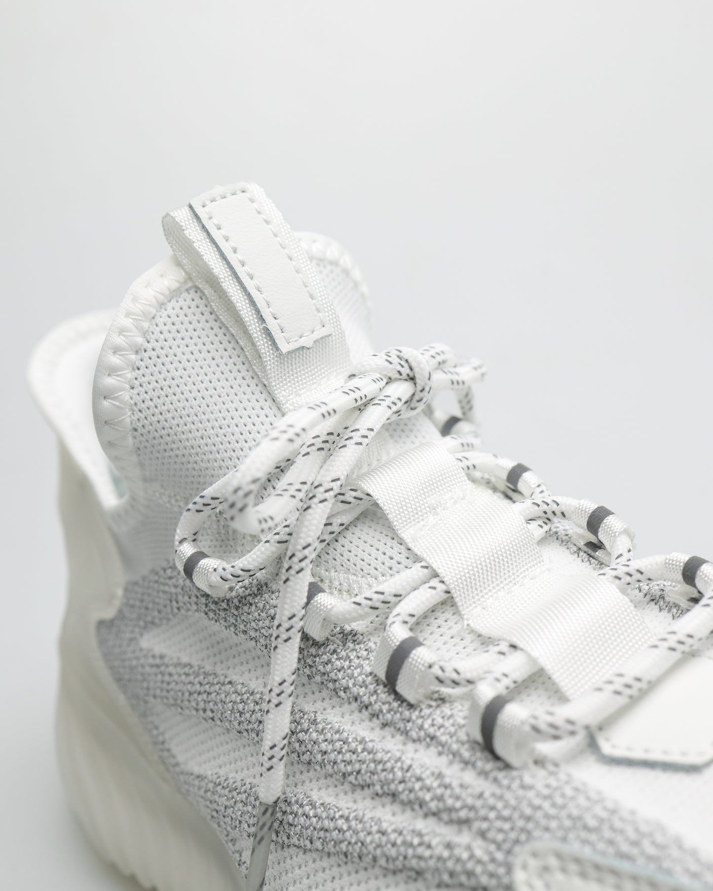 Tomaz DS001 Men's Sneakers (White)