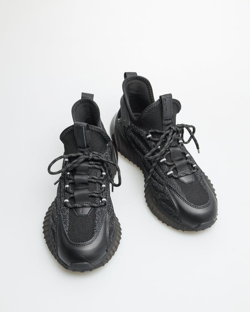 
                  
                    Load image into Gallery viewer, Tomaz DS001 Men&amp;#39;s Sneakers (Black)
                  
                
