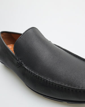 
                  
                    Load image into Gallery viewer, Tomaz C492 Men&amp;#39;s Plain Moccasins (Black)
                  
                