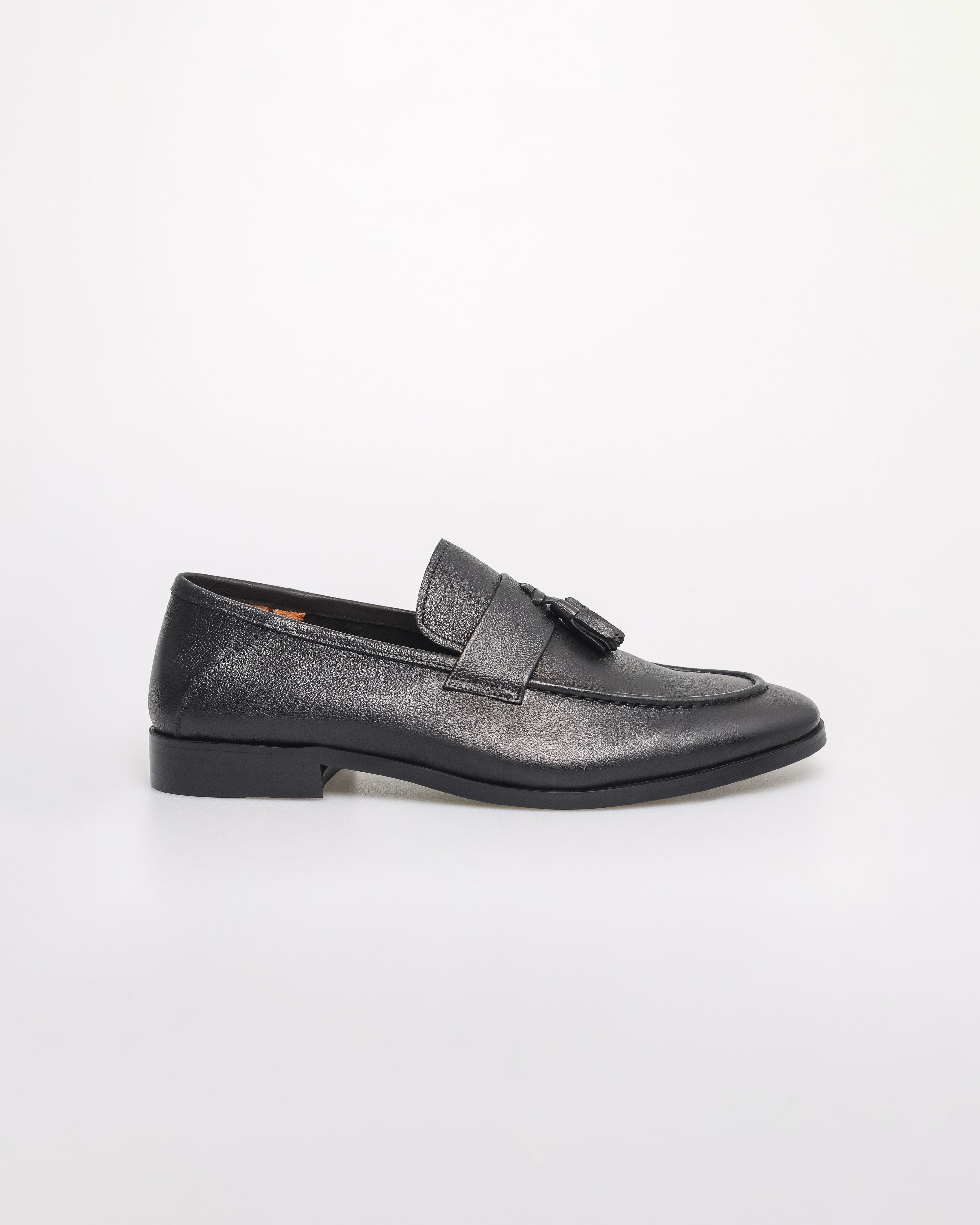 Tomaz F283 Men's Tassel Loafer (Black)