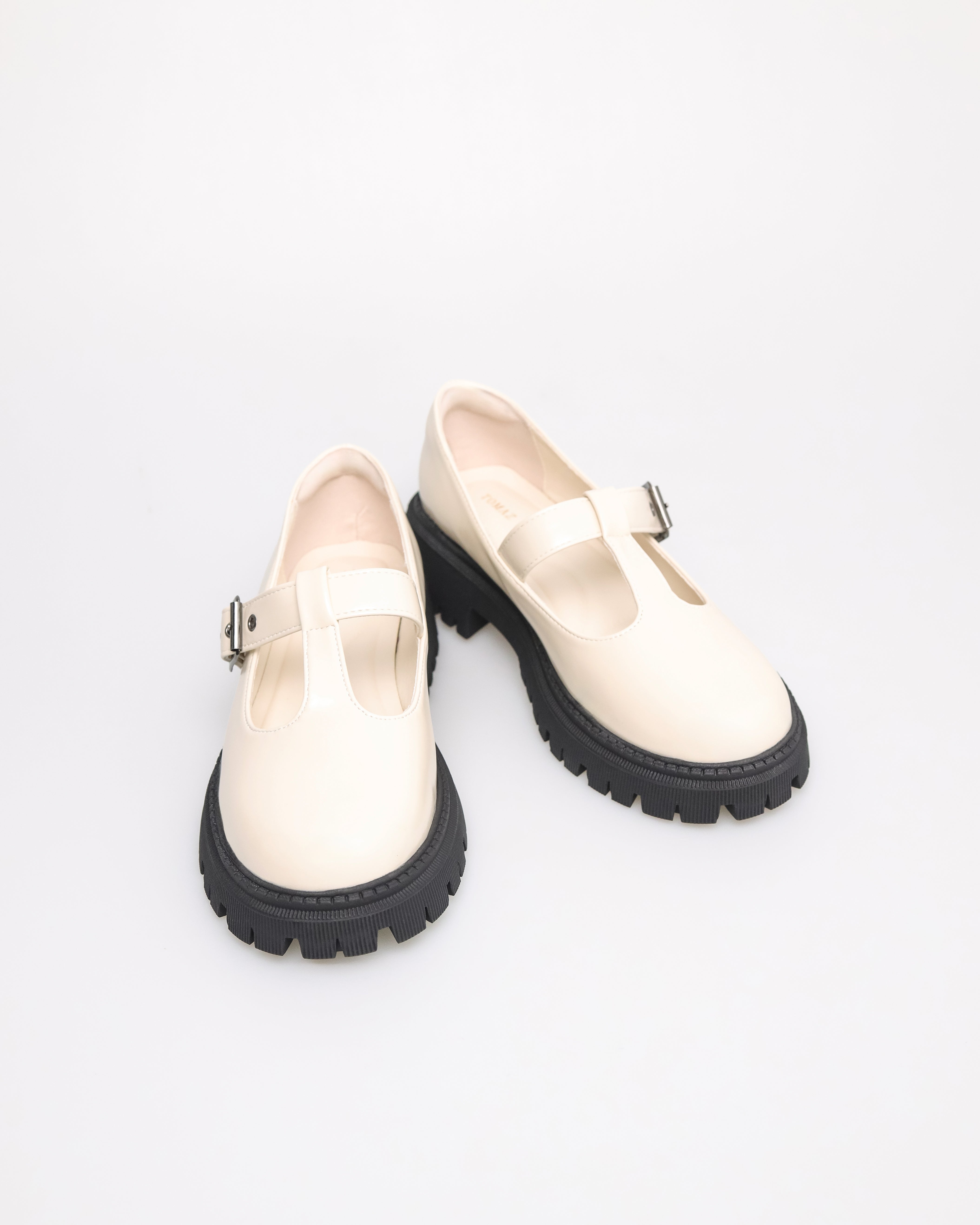 Tomaz NN270 Ladies Gothic Glide Platform Loafer (Cream)