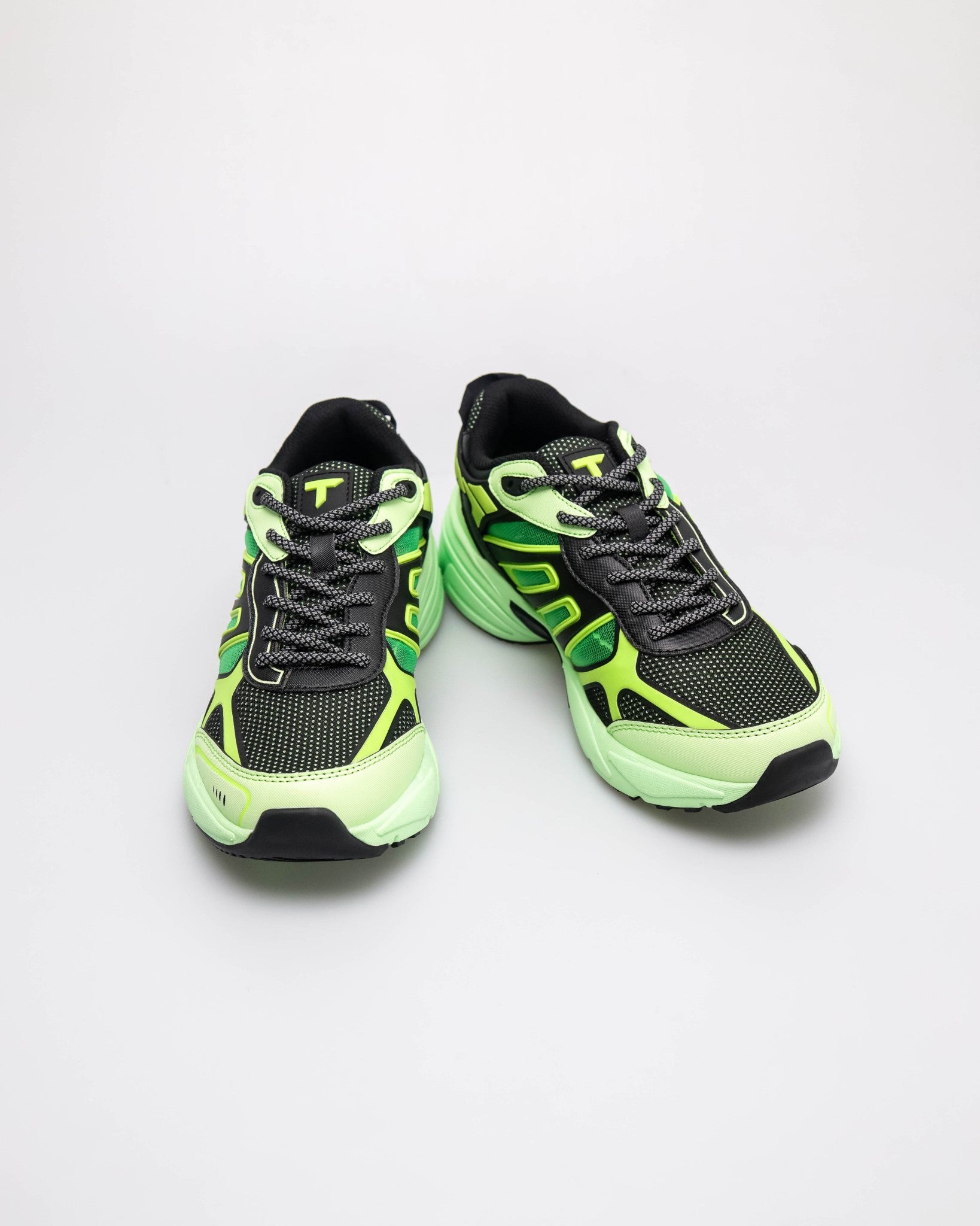 #color_green/black