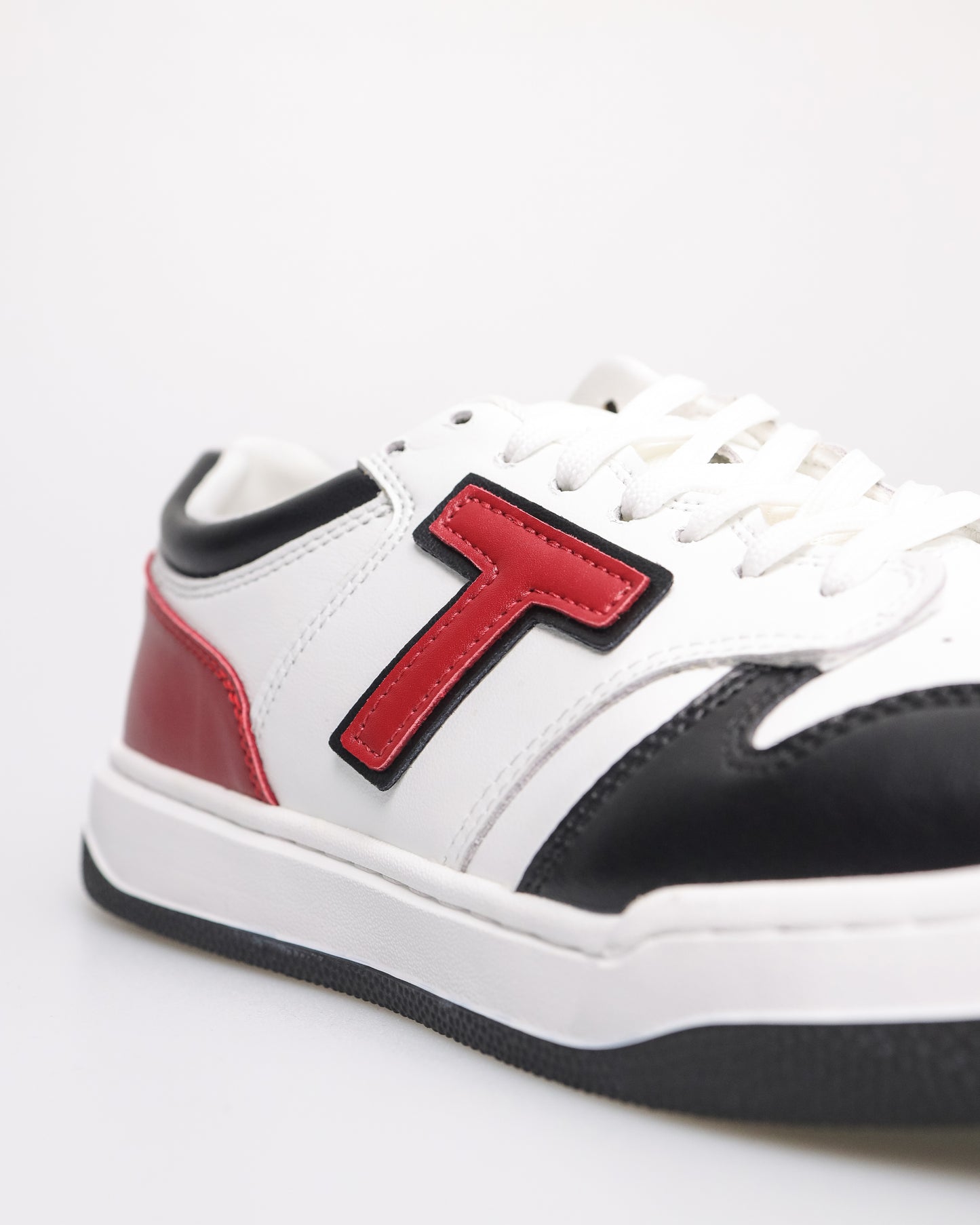 Tomaz TY025 Men's Sneakers (Black/White/Red)