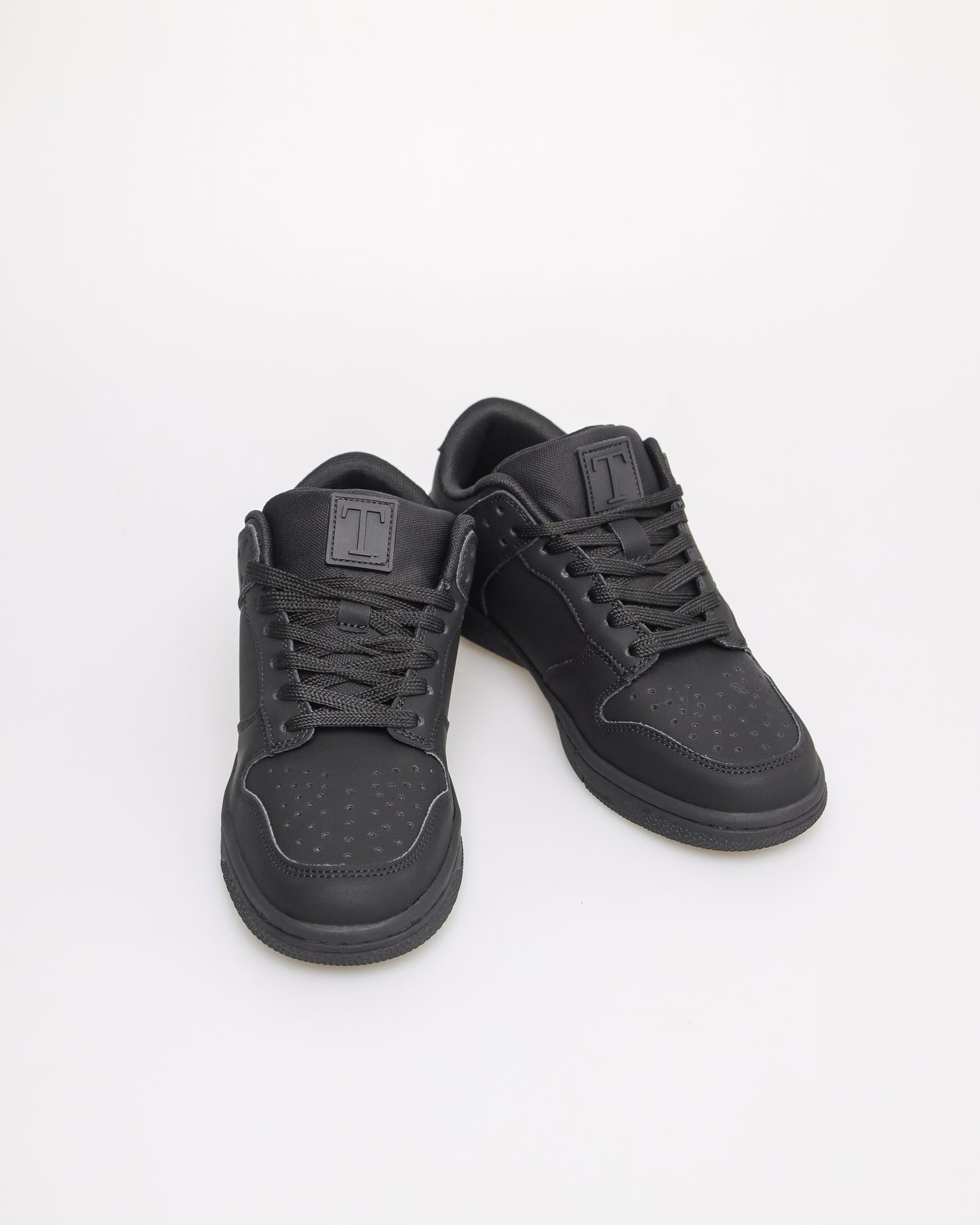 Tomaz TY024M Men's Sneakers (Black)