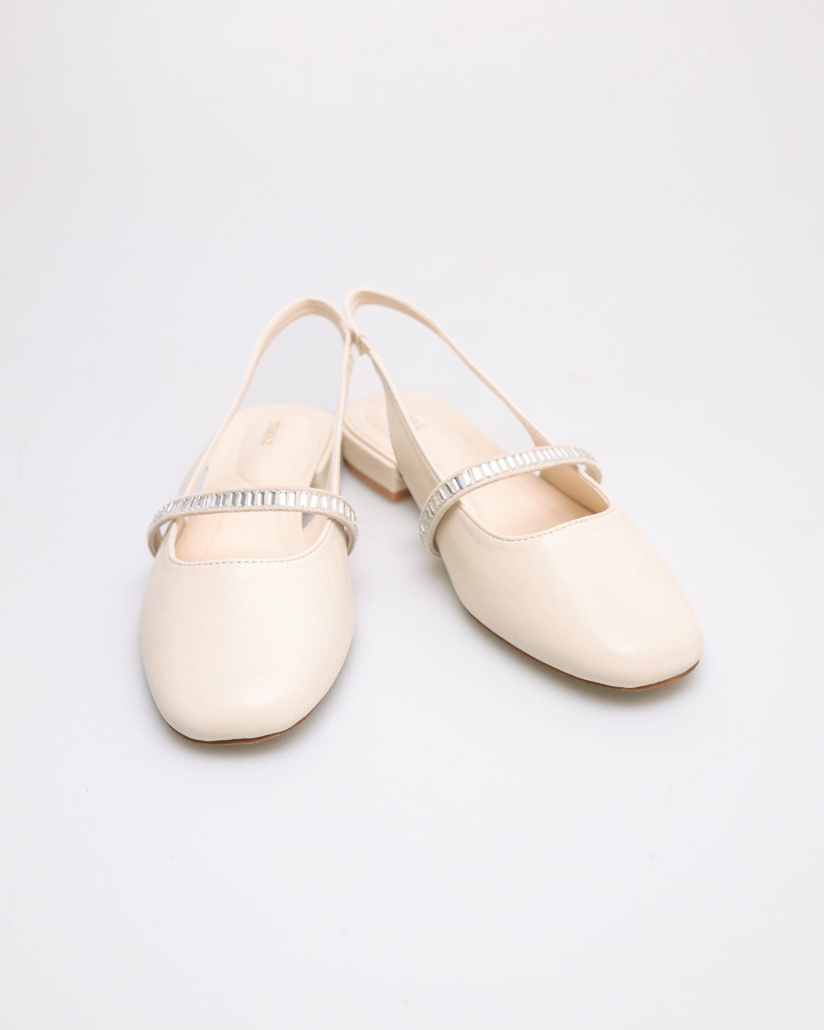 #color_ivory