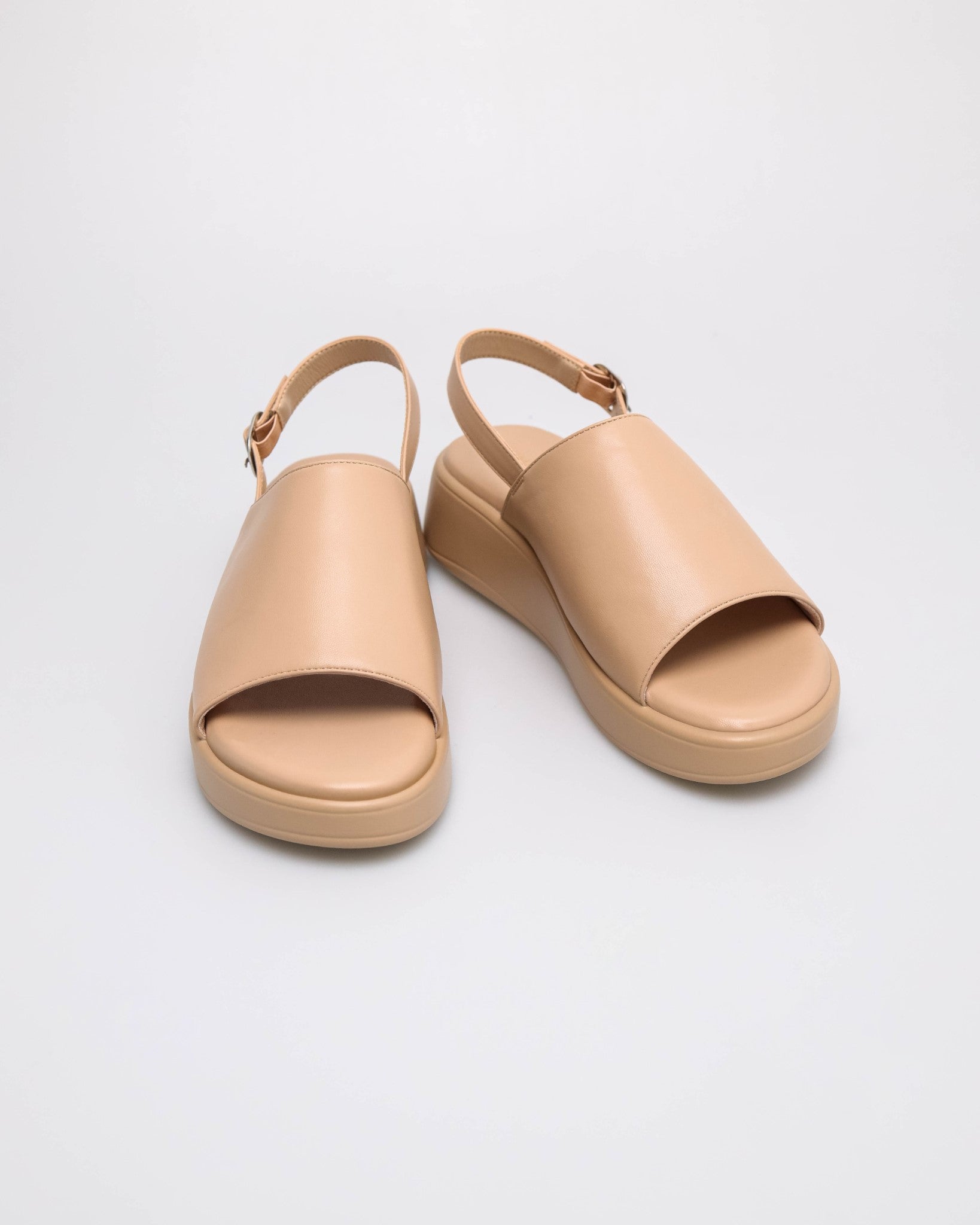 #color_light beige
