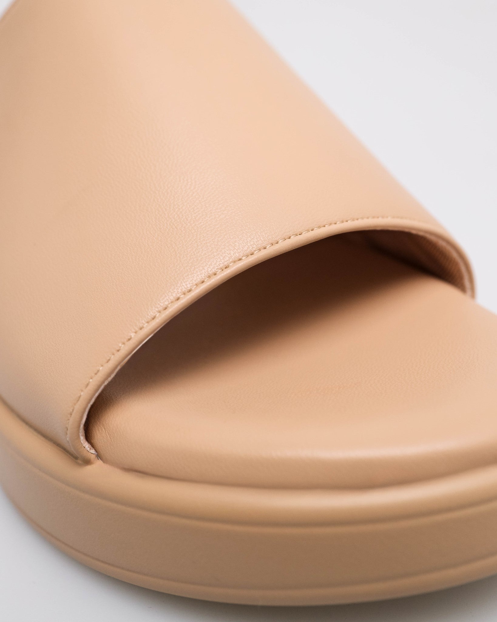 #color_light beige