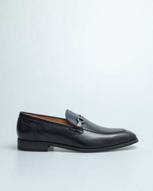 
                  
                    Load image into Gallery viewer, Tomaz F350 Men&amp;#39;s Buckle Loafer (Black)
                  
                