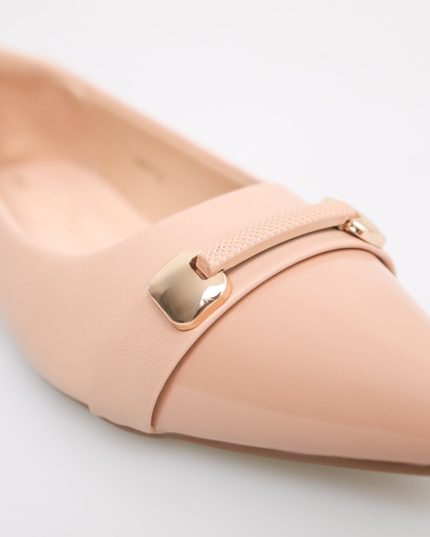 Tomaz NN374 Ladies Pointy Elegance Band Flats (Beige)