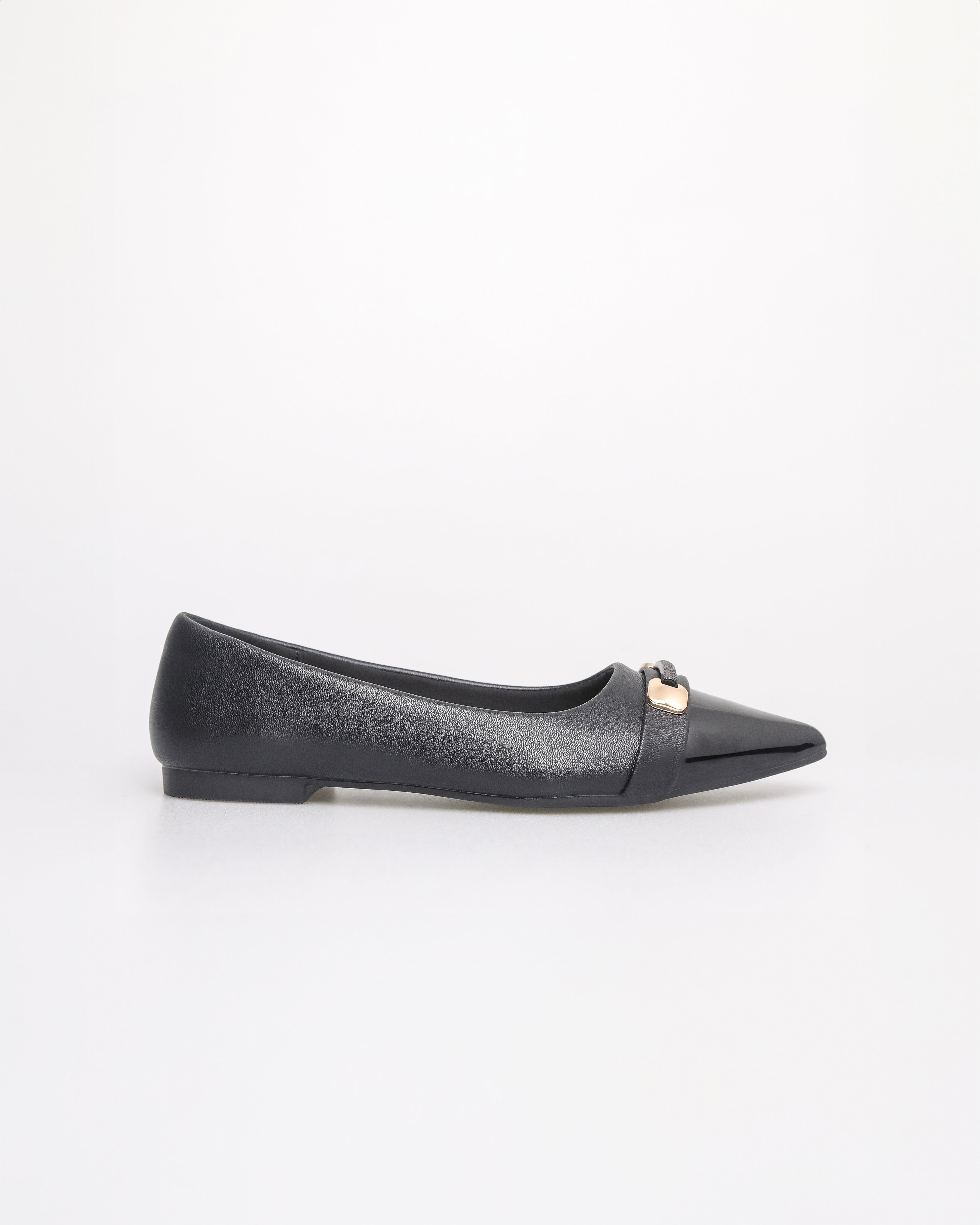 Tomaz NN374 Ladies Pointy Elegance Band Flats (Black)