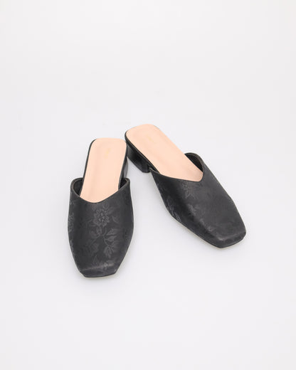 Tomaz NN458 Ladies Flowery Mules (Black)