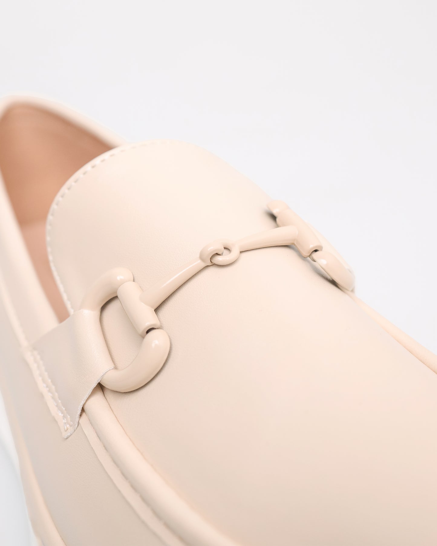 Tomaz NN405 Ladies D-Buckle Loafers (Cream)