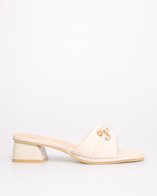 Tomaz NN484 Ladies Horsebit Sandal (Cream)