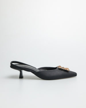 
                  
                    Load image into Gallery viewer, Tomaz YX99 Ladies Flower Gem Slingback (Black)
                  
                