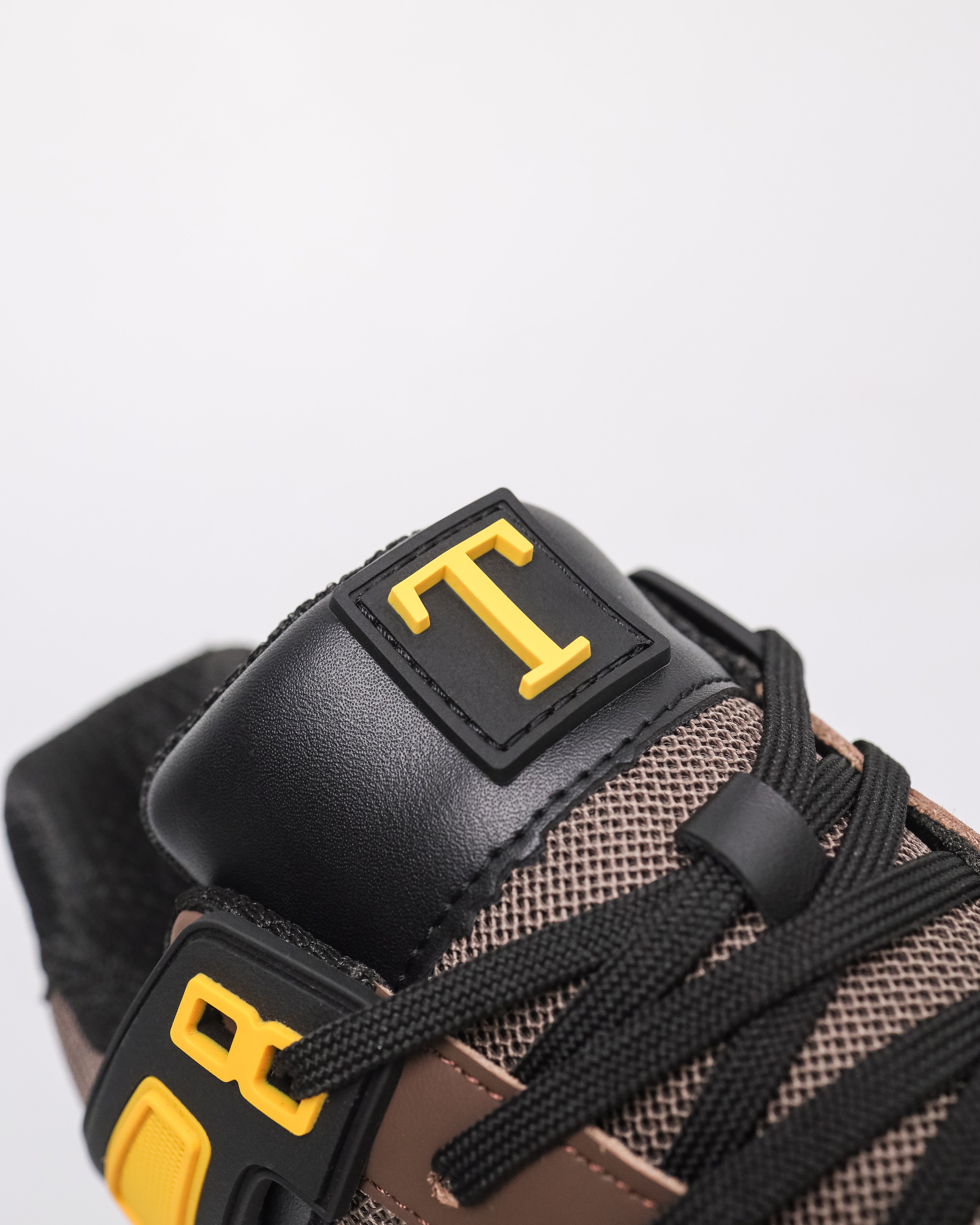 Tomaz TBB022 Mens Sneaker (Brown/Black/Yellow)