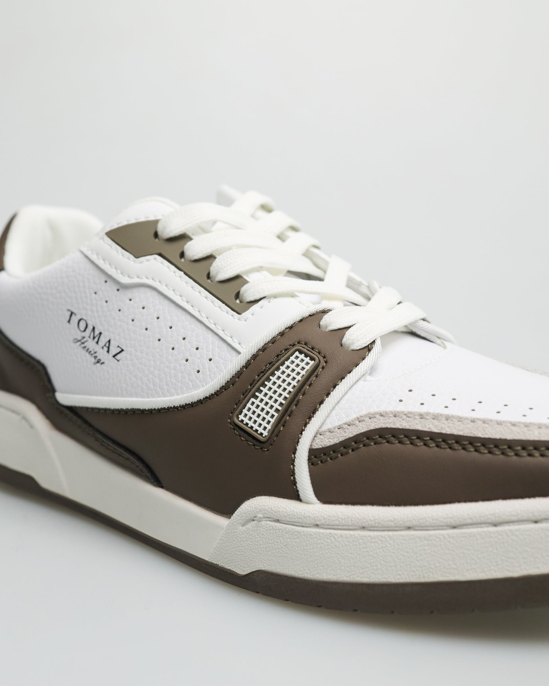 Tomaz C611 Men's Sneakers (White/Coffee)