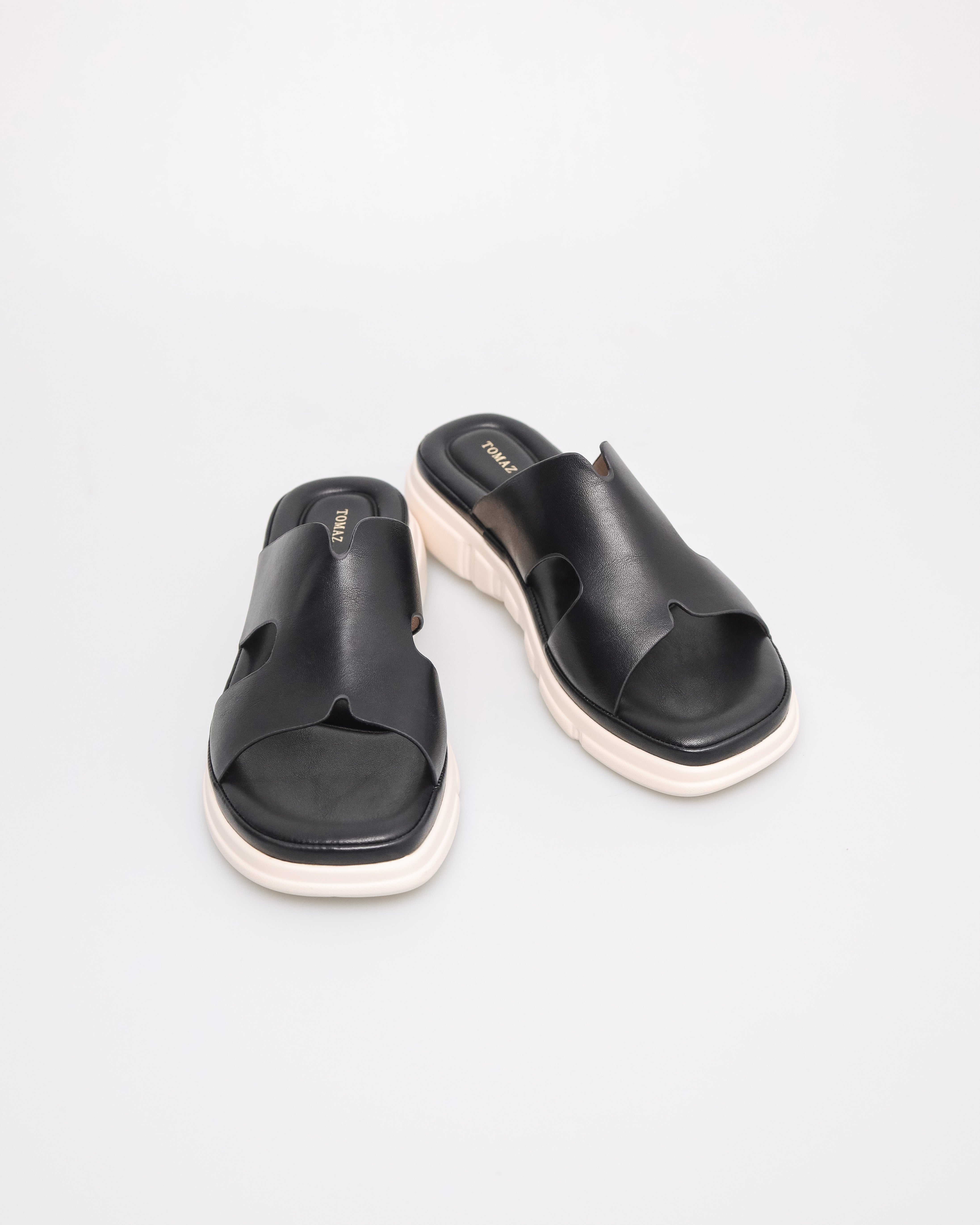 Tomaz NN425 Ladies Urban Loop Sandals (Black)