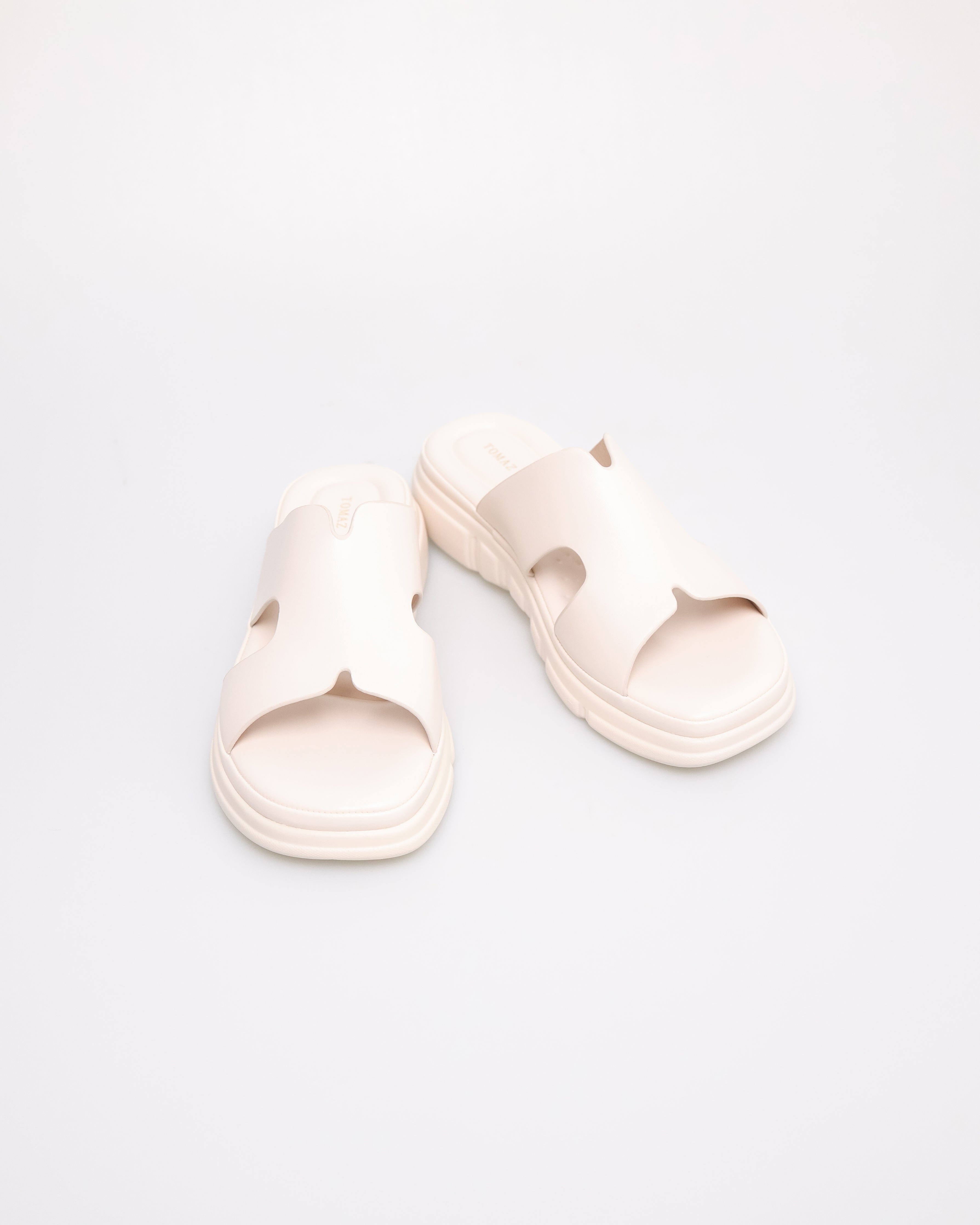 Tomaz NN425 Ladies Urban Loop Sandals (Cream)