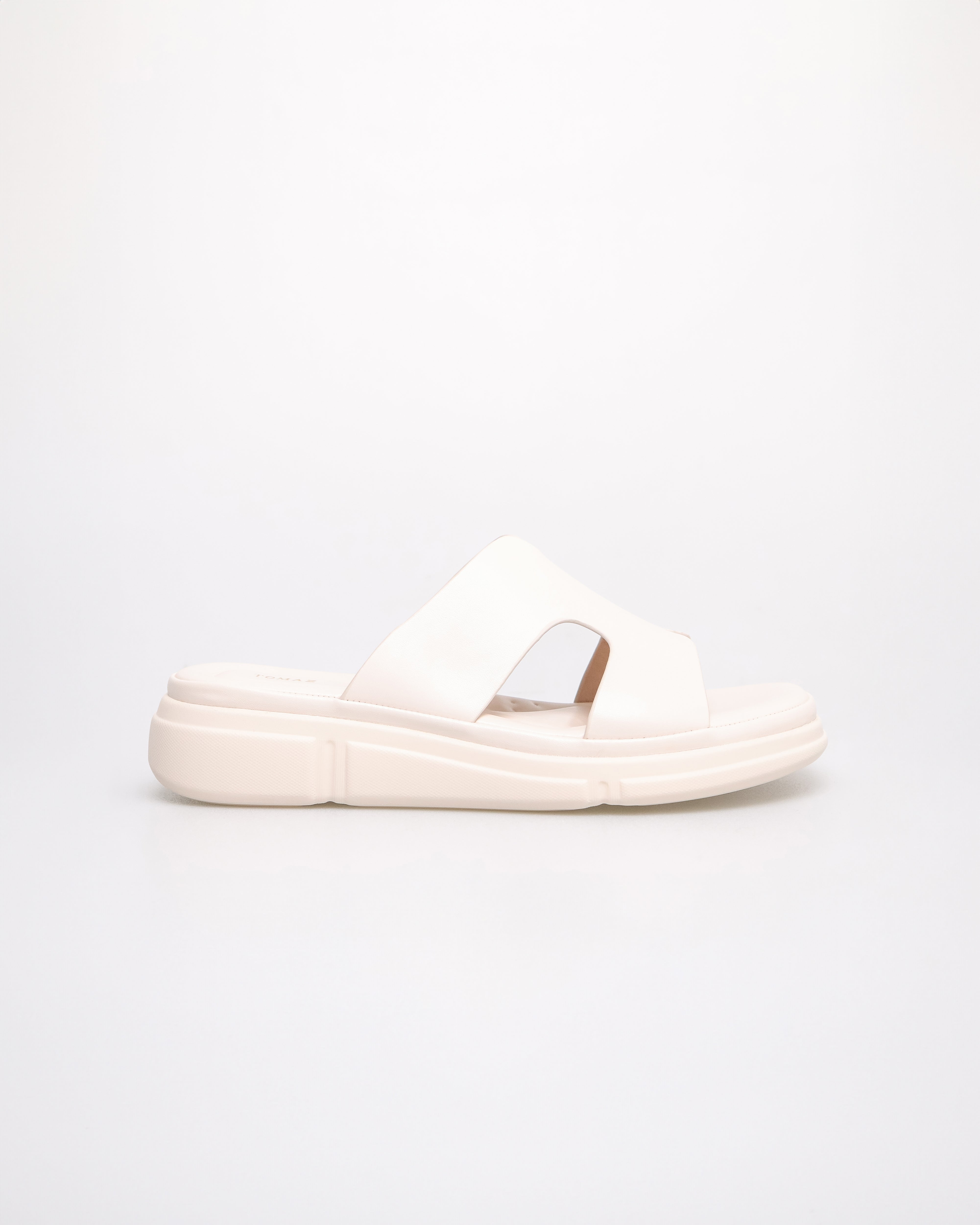 Tomaz NN425 Ladies Urban Loop Sandals (Cream)