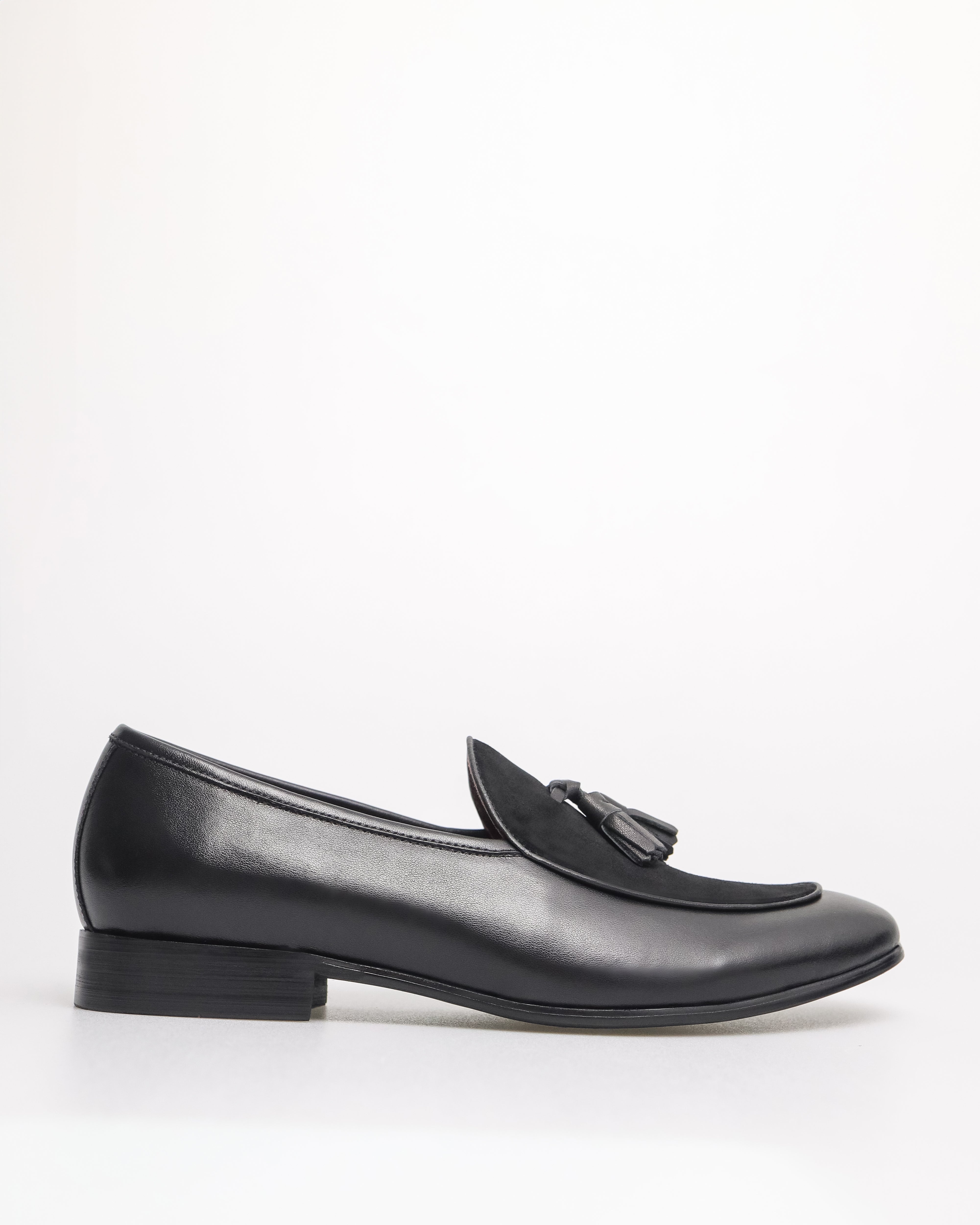 Tomaz HF093 Men's Tassel Loafers (Black)