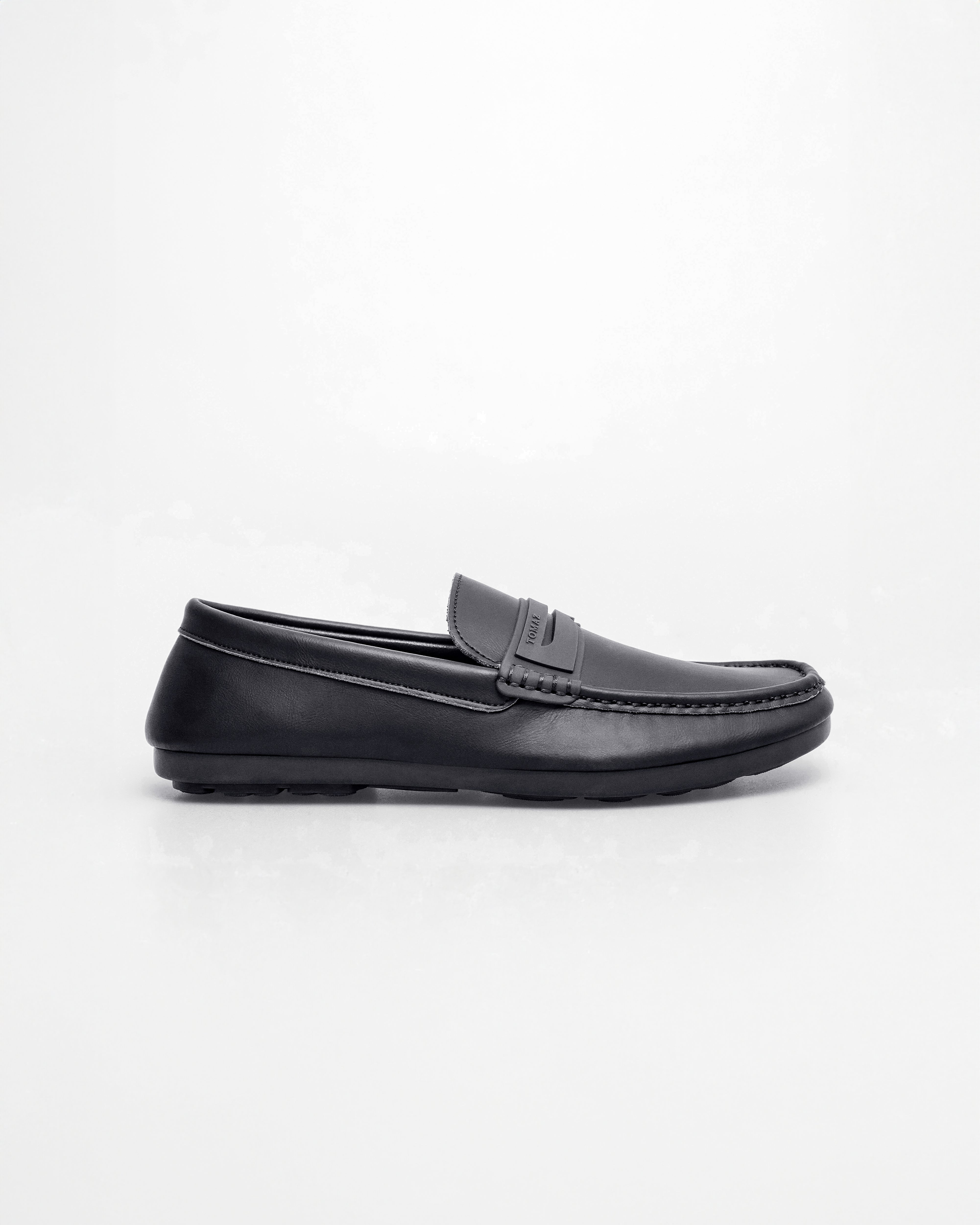 Tomaz C682 Men's Streamline Loafer Penny Loafer (Black)