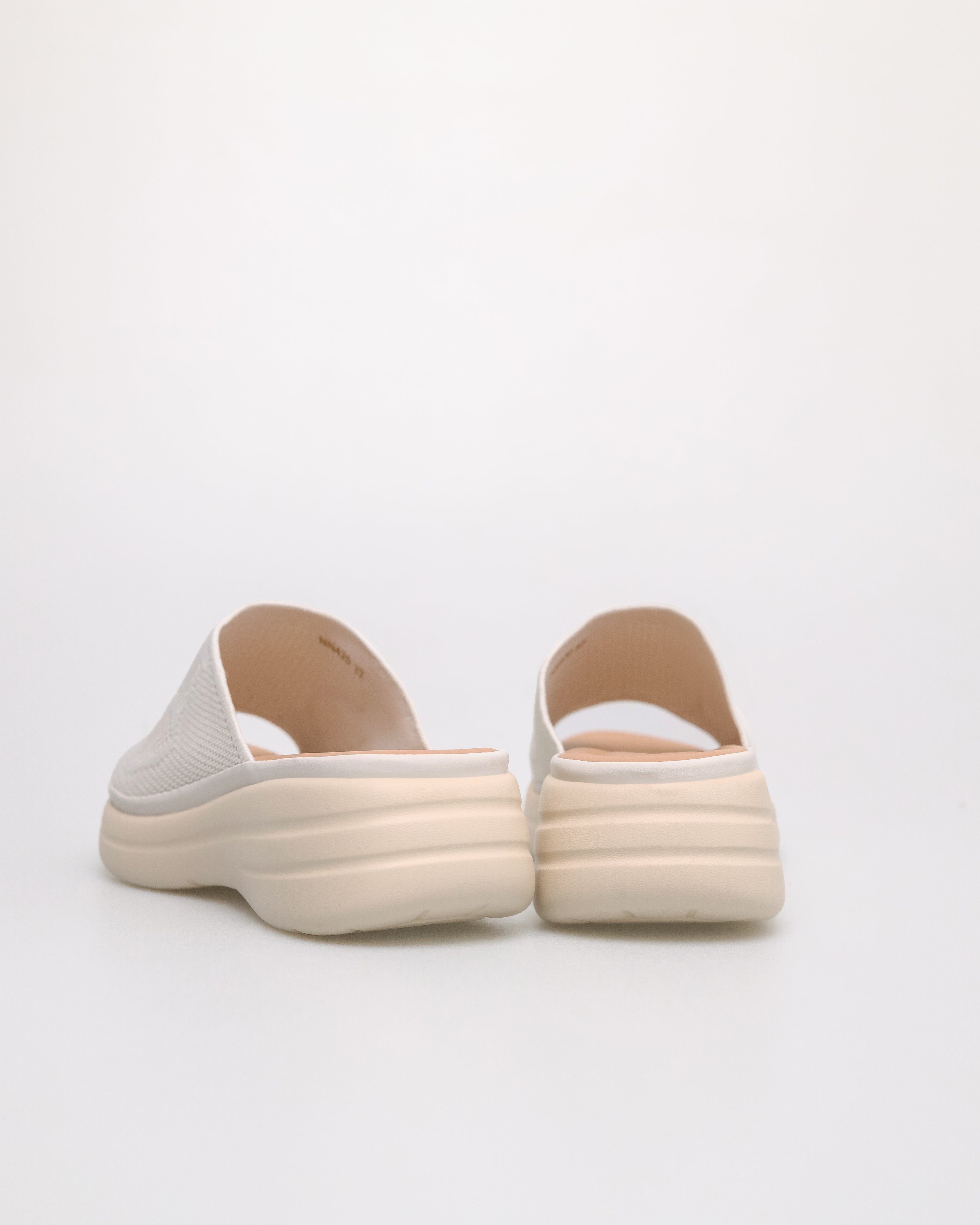 Tomaz NN420 Ladies Urban Knit Sandals (Cream)