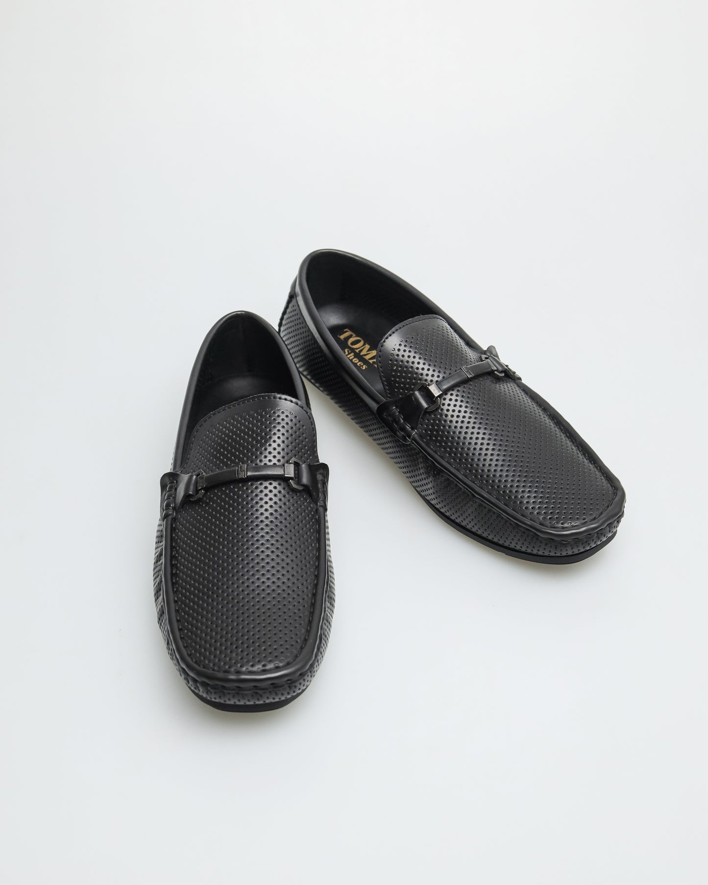 Tomaz C544 Men's Buckle Moccasins (Black)