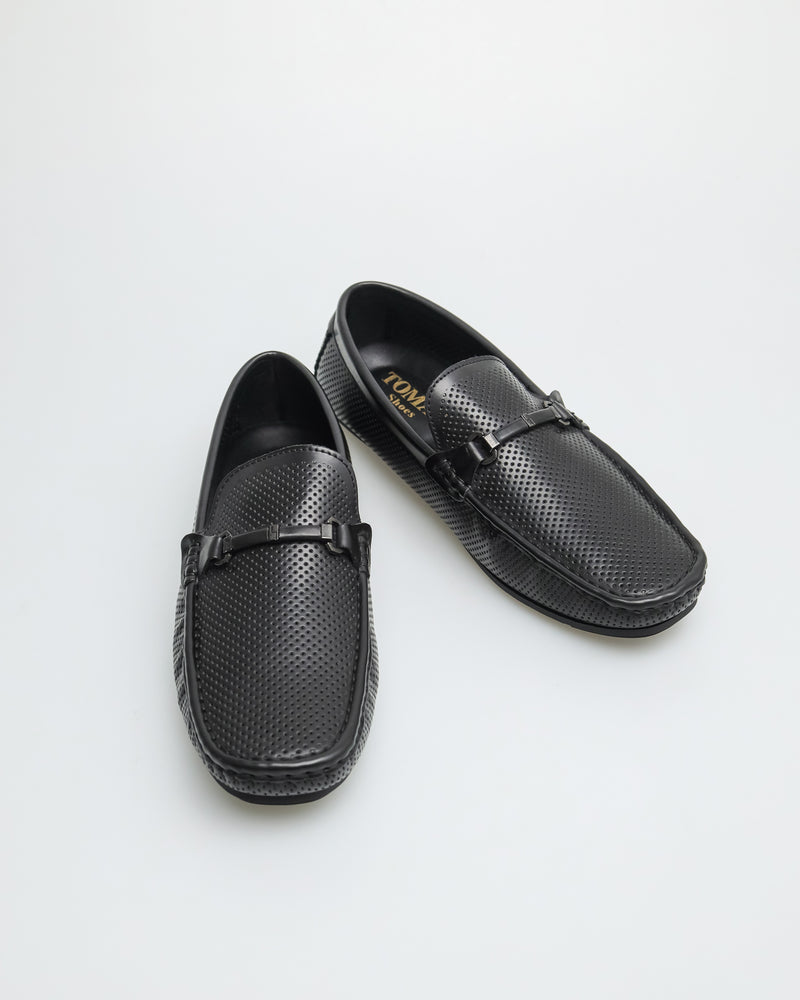 
                  
                    Load image into Gallery viewer, Tomaz C544 Men&amp;#39;s Buckle Moccasins (Black)
                  
                