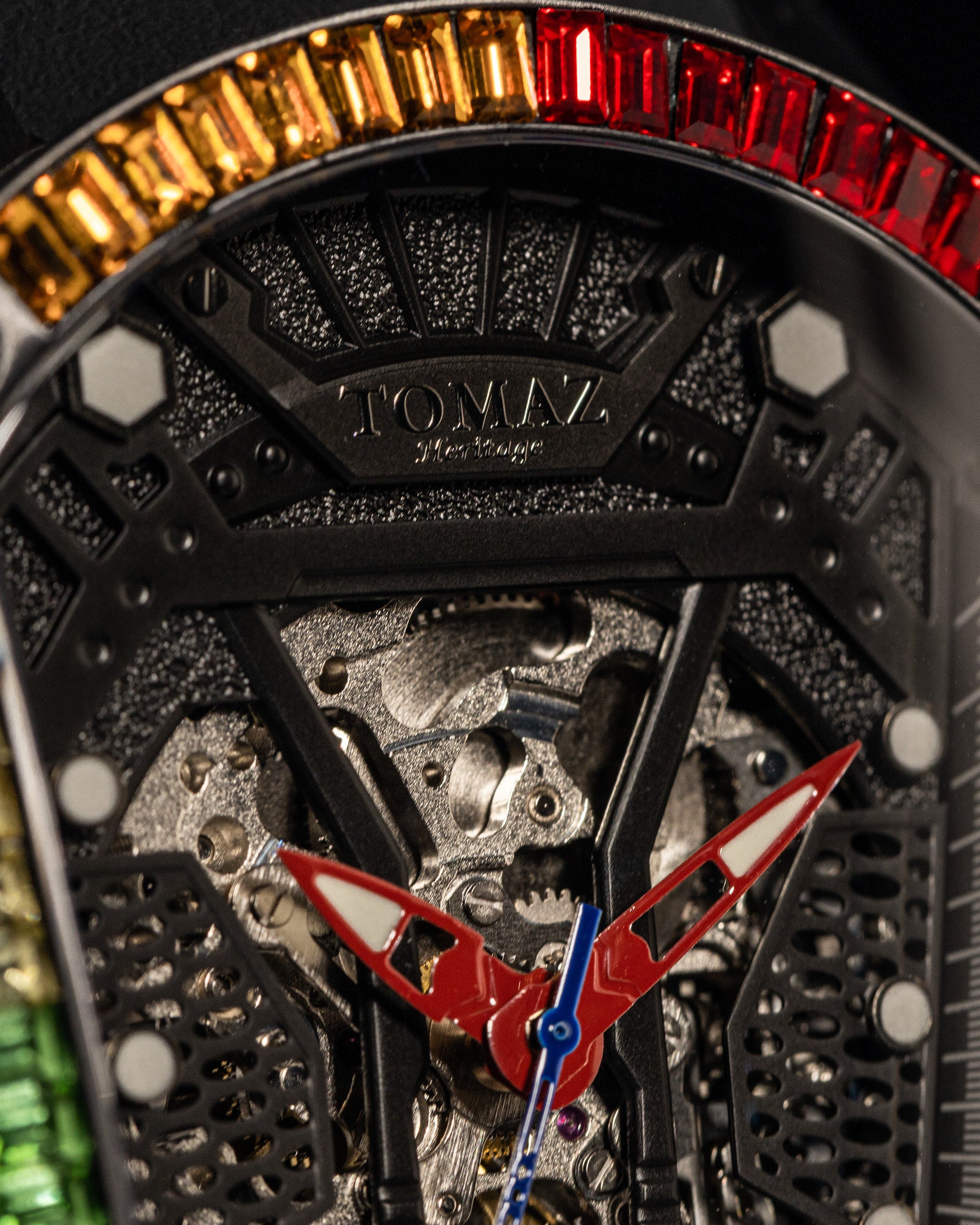 GT Skeleton TW028-D11 (Hitam) dengan Rainbow Swarovski (Tali Getah Hitam)