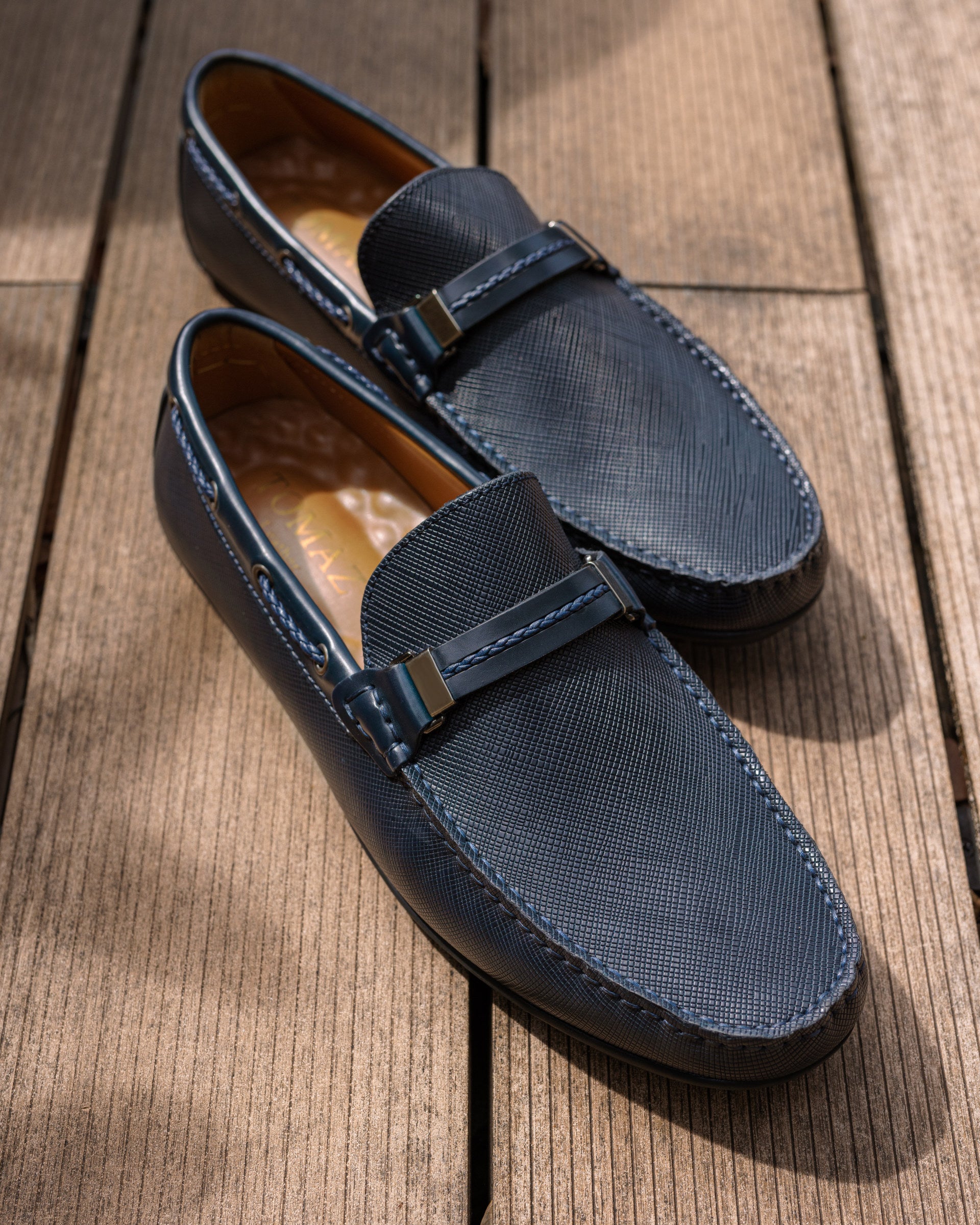 Tomaz C432 Men's Buckle Moccasins (Navy)