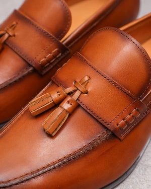 
                  
                    Load image into Gallery viewer, Tomaz F327 Men&amp;#39;s Tassel Loafer (Brown)
                  
                
