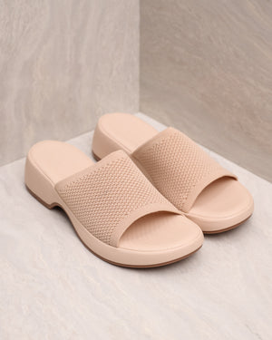 
                  
                    Load image into Gallery viewer, Tomaz YX49 Ladies Sandals (Beige)
                  
                