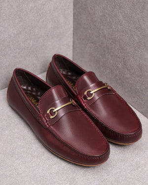 
                  
                    Load image into Gallery viewer, Tomaz C376 Men&amp;#39;s Buckle Moccasins (Wine)
                  
                