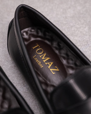 
                  
                    Load image into Gallery viewer, Tomaz C376 Men&amp;#39;s Buckle Moccasins (Black)
                  
                
