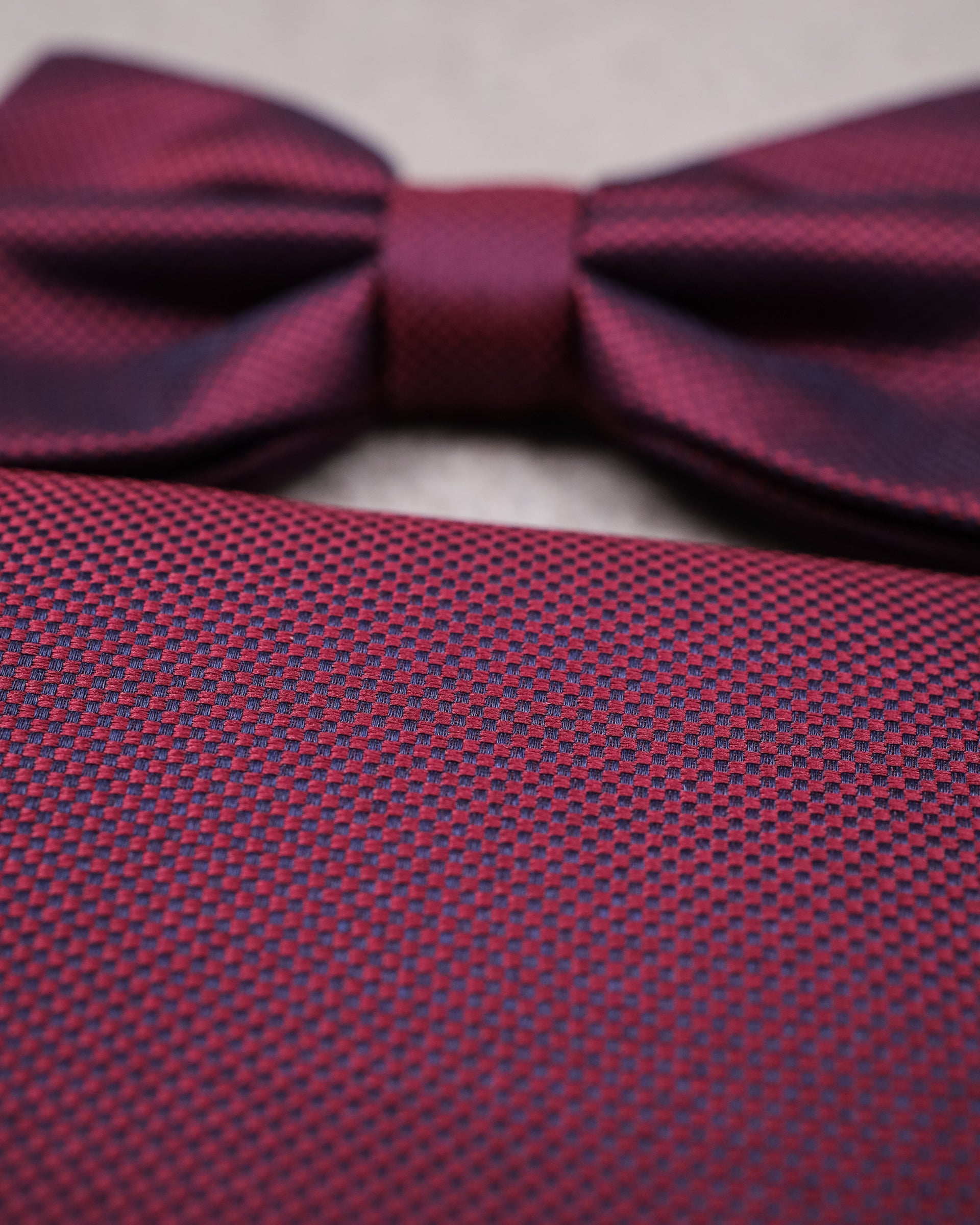 Tomaz TA04B-11 Bowtie + Pocket Handkerchief Square (Maroon/Navy) Set