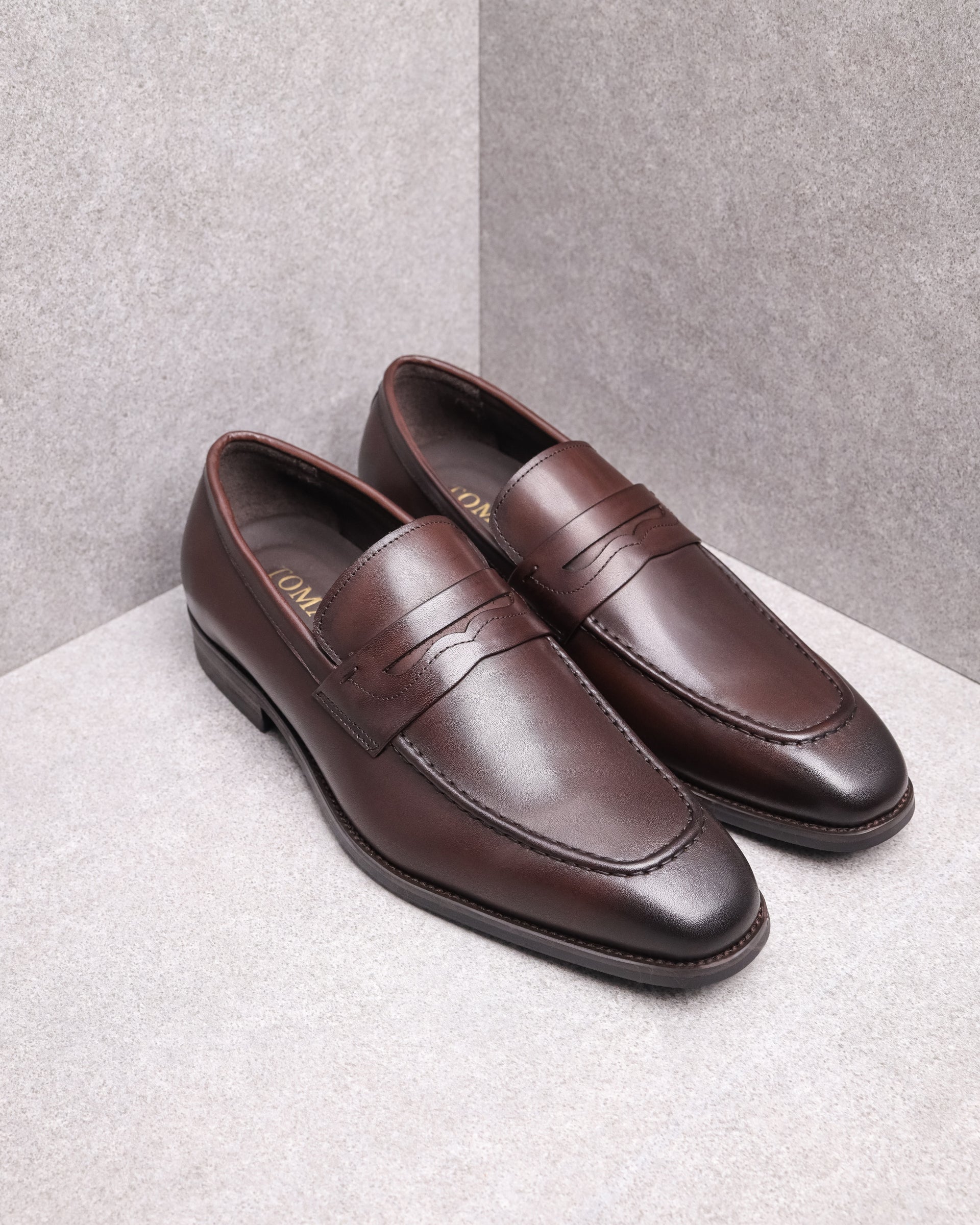 Tomaz F318 Men's Penny Loafer (Coffee)