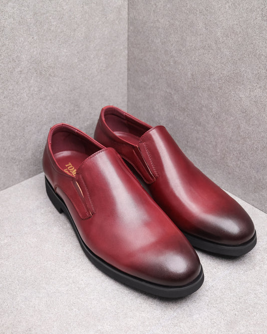 Tomaz HF046 Men's Plain Toe Slip On (Wine)