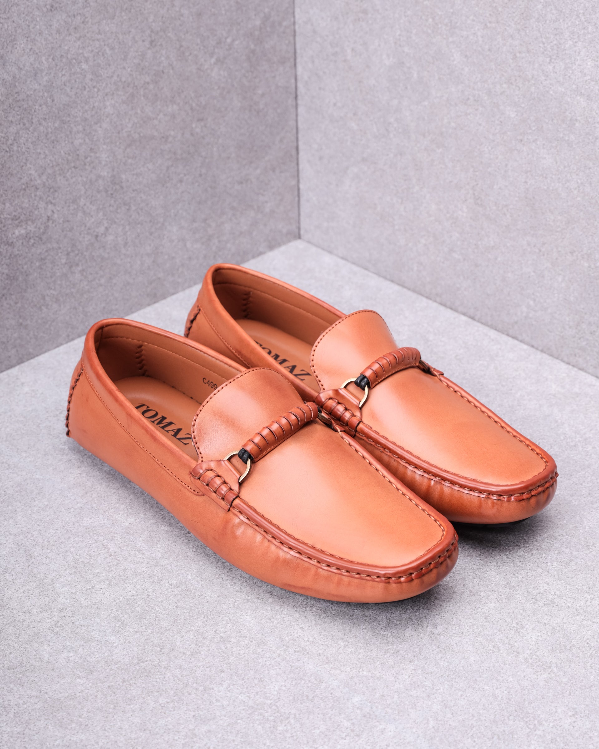 Tomaz C499 Men's Buckle Moccasins (Tan)